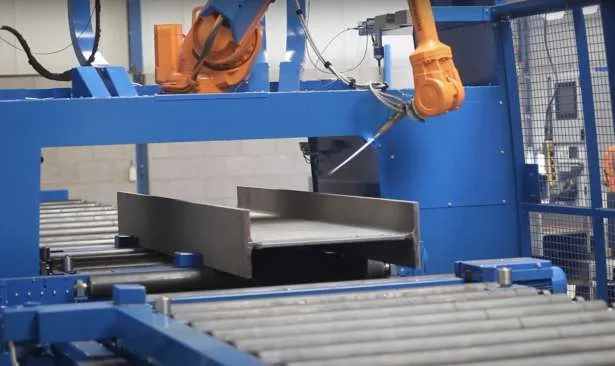 Robotic H-beam cutting and bevelling cell