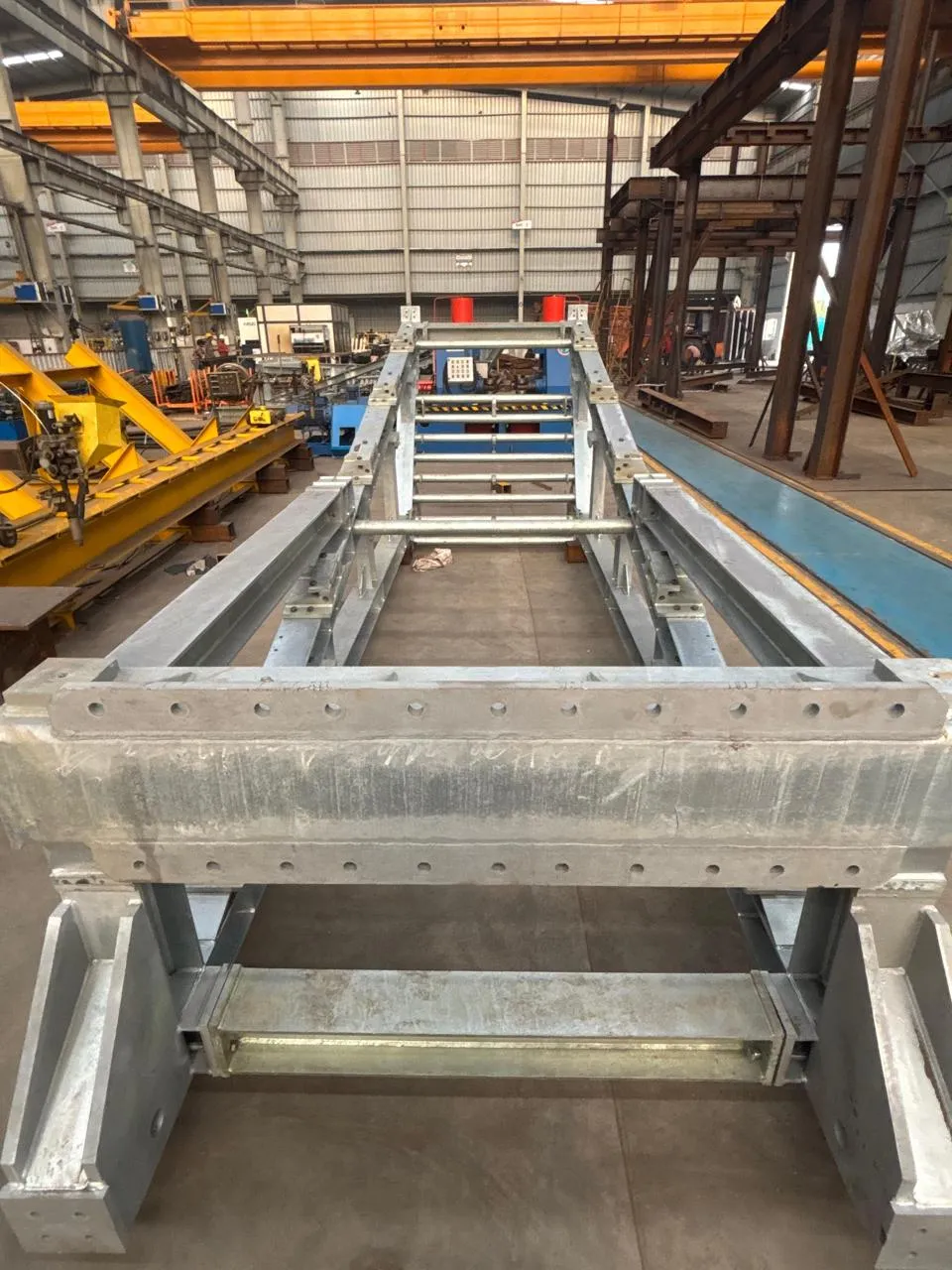 Belt storage and conveyor brackets, 14 m diameter road tunnel, Mumbai